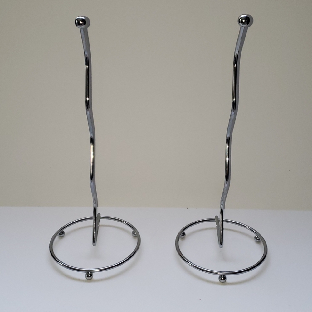 A Pair of abstract pieces. Great accents t…